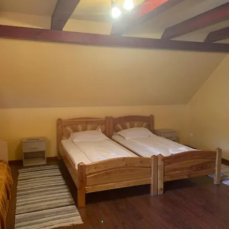 Casa Lenke 2*